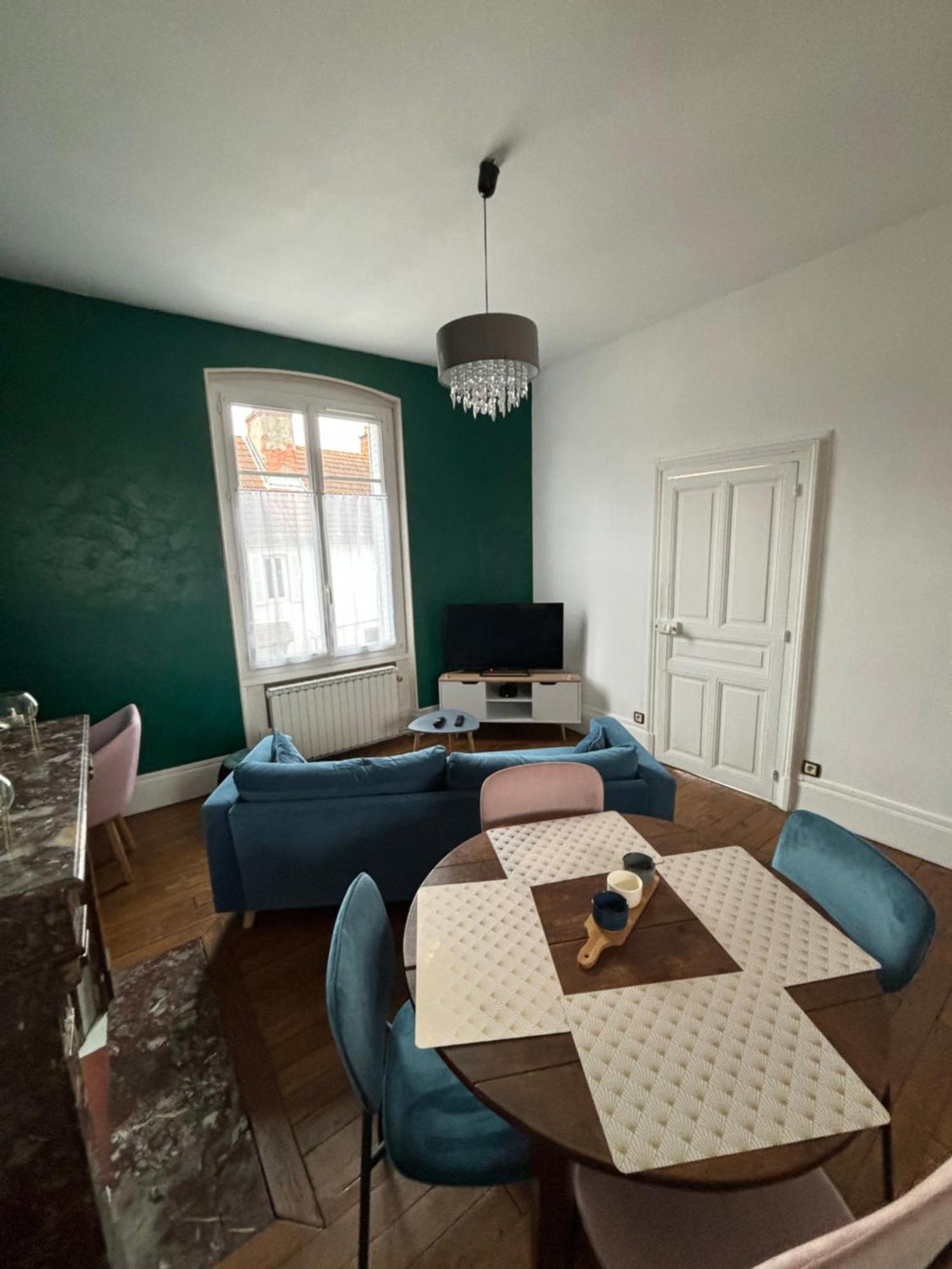 Apartmán T3 Moulins Avec Garage Proche Gare Exteriér fotografie